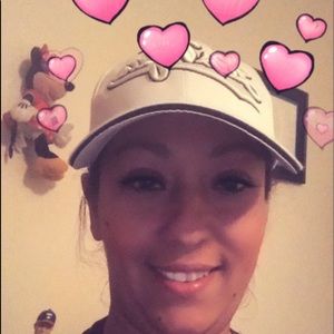 Meet your Posher, Selena